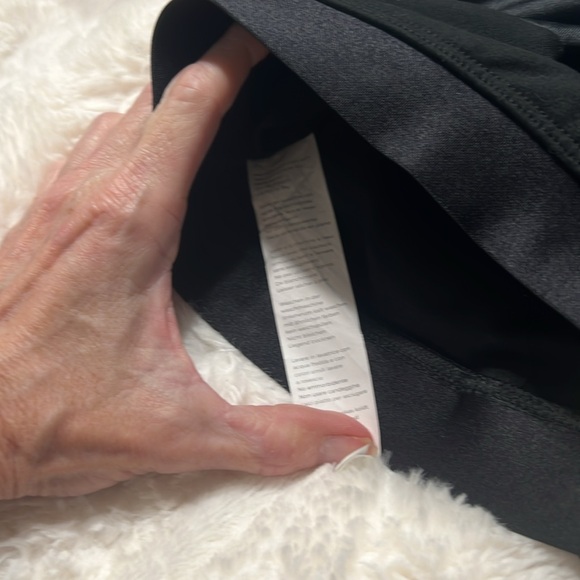 Fabletics Black Sleeveless Bustier Crop Top/sports bra - Picture 6 of 6